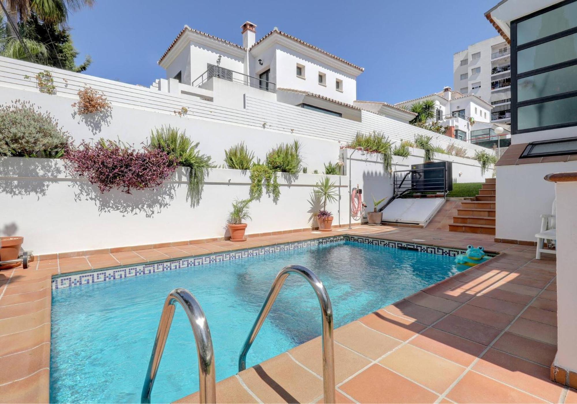 011 Bright And Spacious Villa With Private Pool Benalmadena Bagian luar foto
