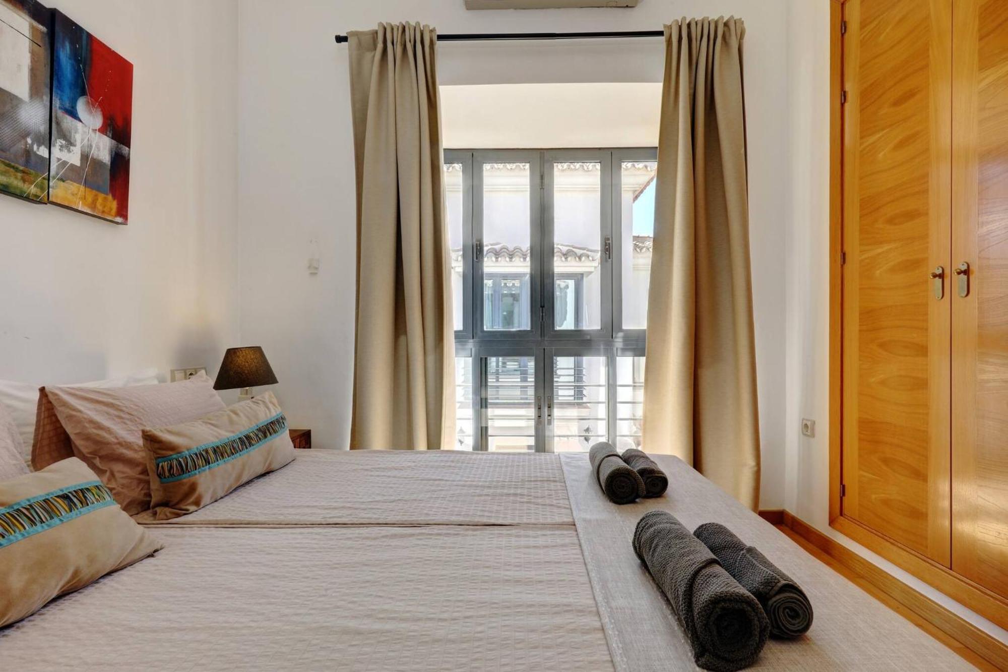 011 Bright And Spacious Villa With Private Pool Benalmadena Bagian luar foto