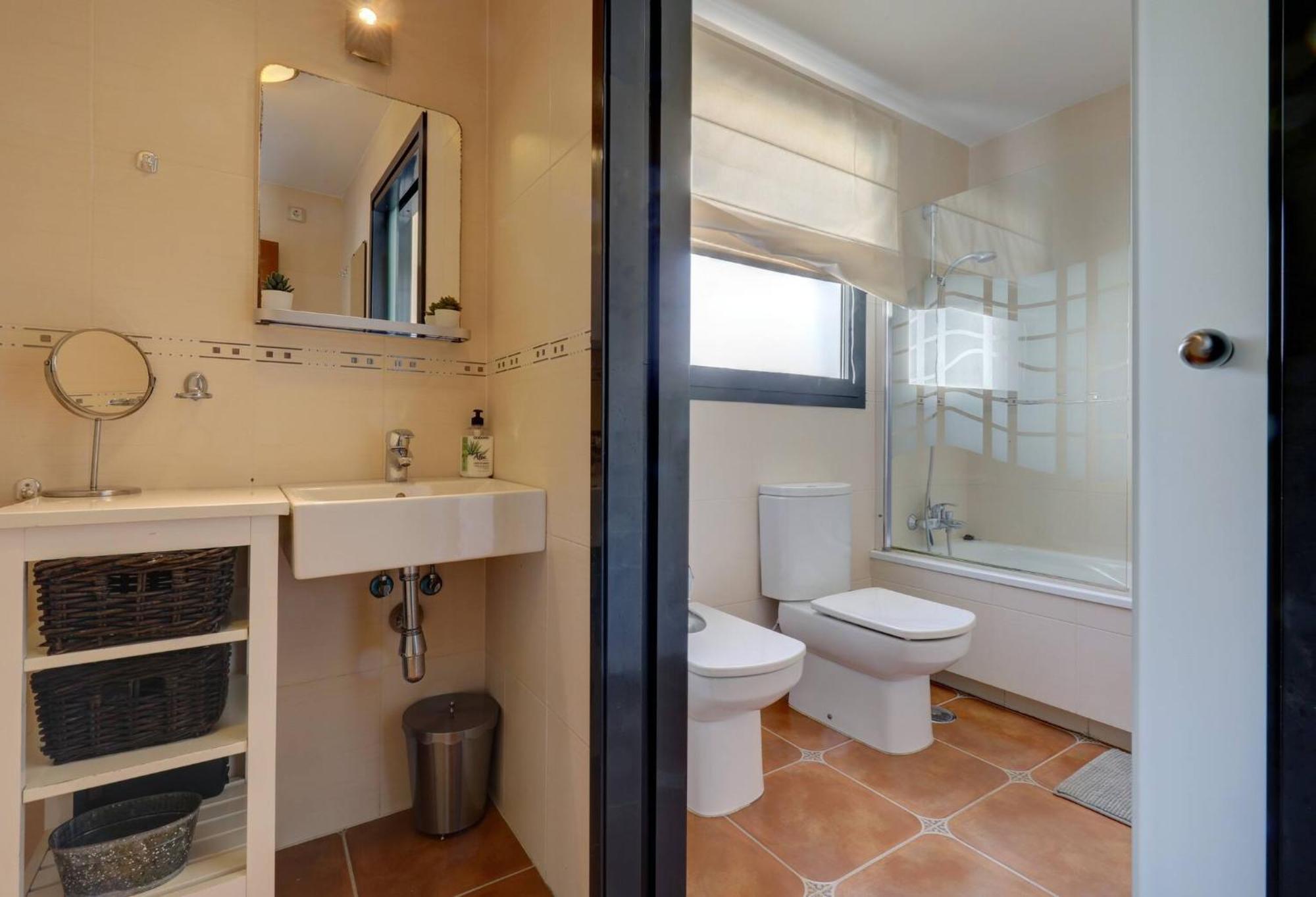 011 Bright And Spacious Villa With Private Pool Benalmadena Bagian luar foto