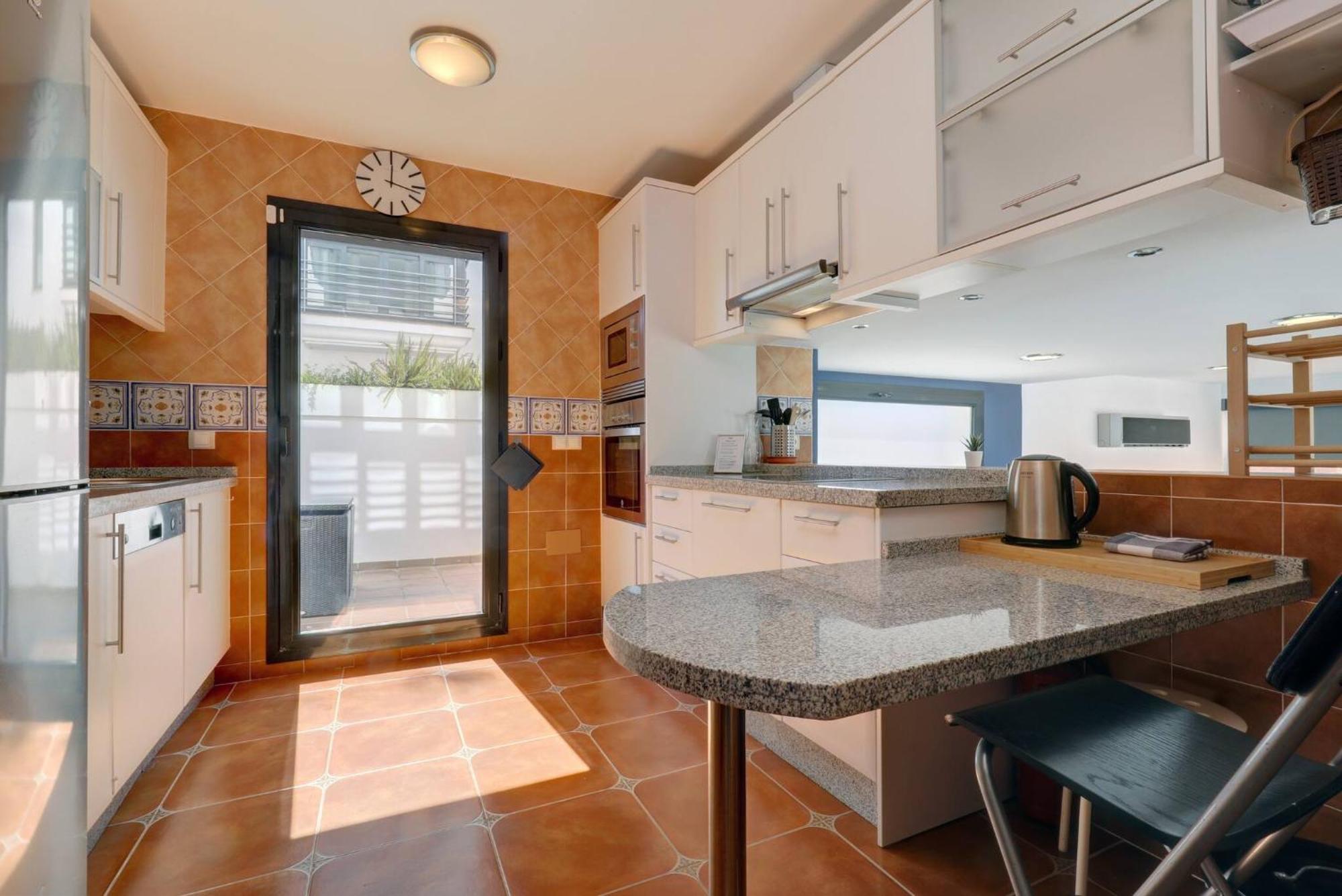 011 Bright And Spacious Villa With Private Pool Benalmadena Bagian luar foto