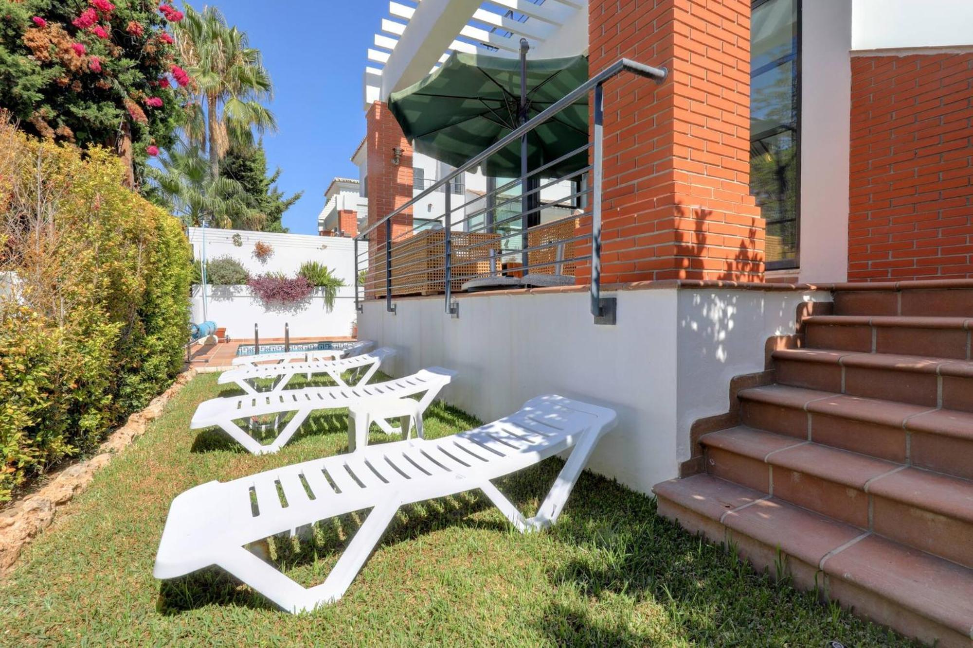 011 Bright And Spacious Villa With Private Pool Benalmadena Bagian luar foto
